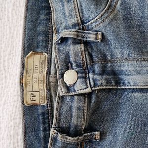 Free People light wash skinny jeans